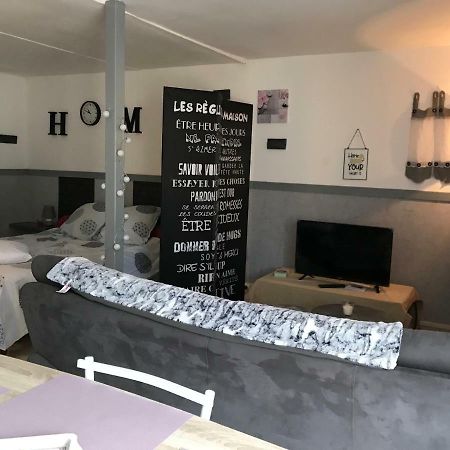Joli Studio Au Coeur De Verdun Kültér fotó